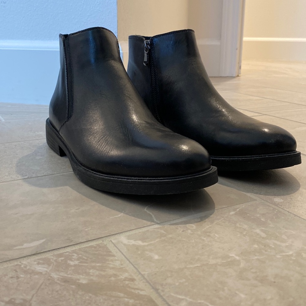 Geox Men’s Appiano Chelsea Boot (Size 8 US)